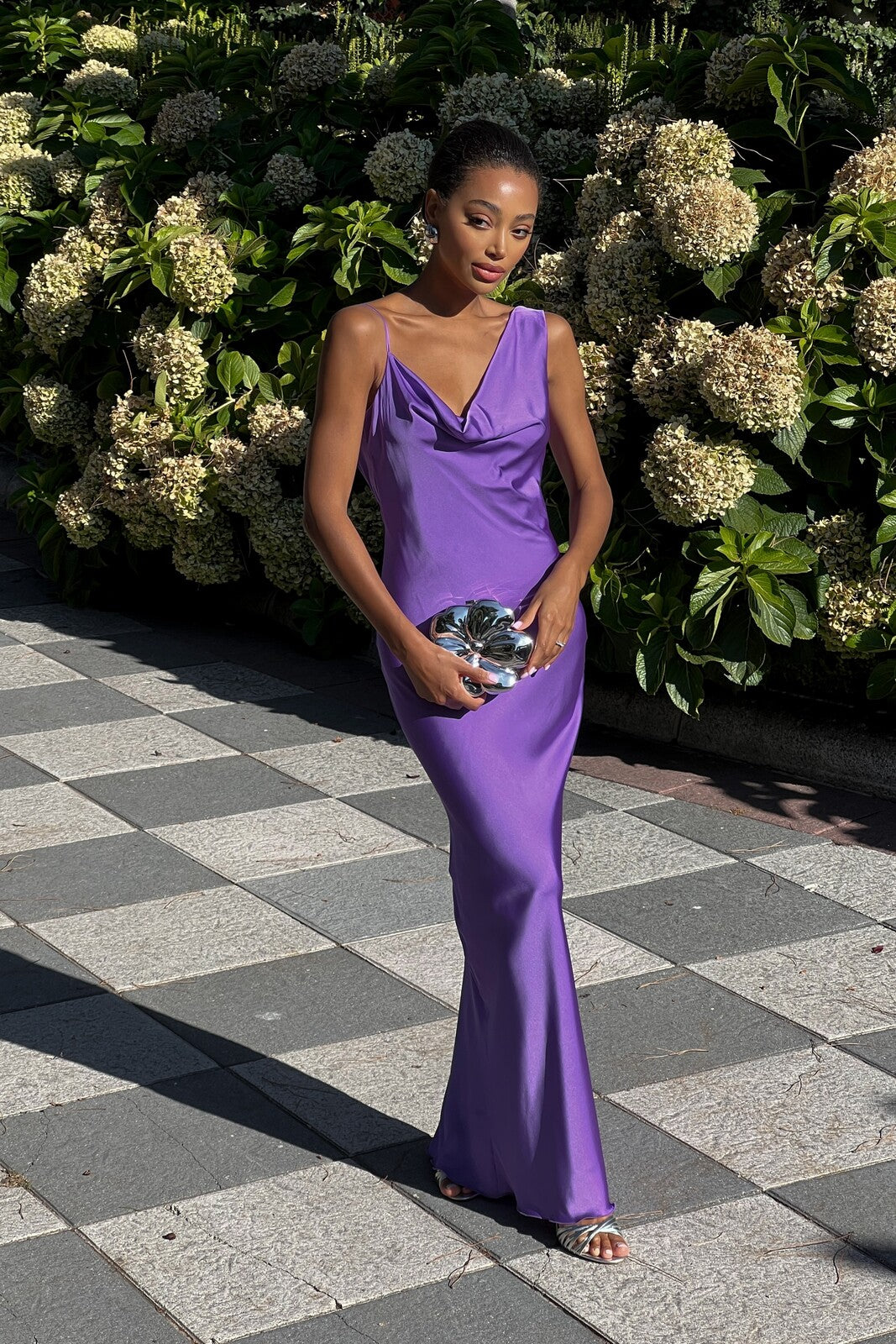 Vestido Aurora – Elegancia en Movimiento