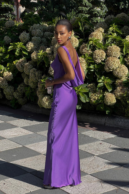 Vestido Aurora – Elegancia en Movimiento