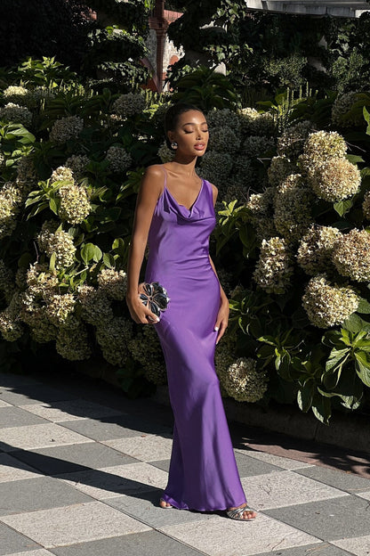 Vestido Aurora – Elegancia en Movimiento