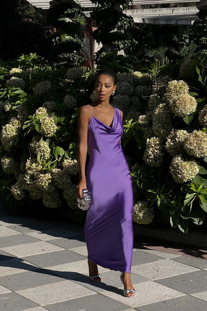 Vestido Aurora – Elegancia en Movimiento