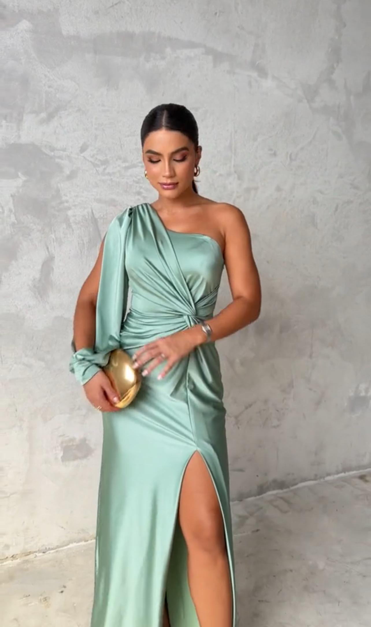 Vestido Vania – Elegancia con Estilo